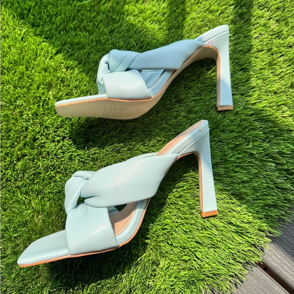 NWOT AZALEA WANG SWEET LIKE SUNDAY CHUNKY
SANDAL IN BLUE - Picture 7 of 11